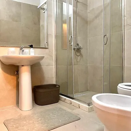 Lovely 1+1 Apartament Golem (Tirana)